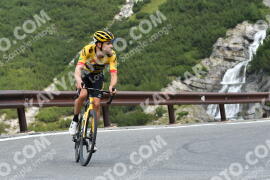 Photo #2363238 | 21-07-2022 10:21 | Passo Dello Stelvio - Waterfall curve BICYCLES