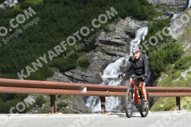 Photo #2484680 | 02-08-2022 10:30 | Passo Dello Stelvio - Waterfall curve BICYCLES