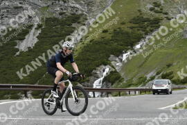 Photo #3269404 | 28-06-2023 10:57 | Passo Dello Stelvio - Waterfall curve BICYCLES
