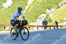 Photo #3982454 | 20-08-2023 09:47 | Passo Dello Stelvio - Waterfall curve BICYCLES