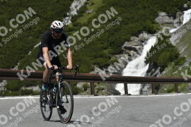 Photo #3240457 | 26-06-2023 12:29 | Passo Dello Stelvio - Waterfall curve BICYCLES