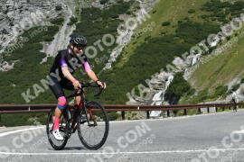 Photo #2398809 | 25-07-2022 10:53 | Passo Dello Stelvio - Waterfall curve BICYCLES