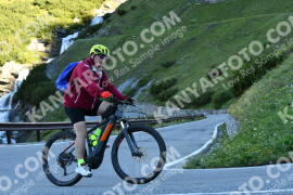 Photo #2183252 | 25-06-2022 08:57 | Passo Dello Stelvio - Waterfall curve BICYCLES