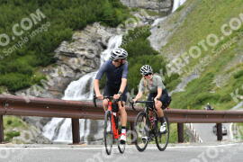 Photo #2302586 | 14-07-2022 11:53 | Passo Dello Stelvio - Waterfall curve BICYCLES