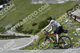 Photo #3235352 | 25-06-2023 15:43 | Passo Dello Stelvio - Waterfall curve BICYCLES