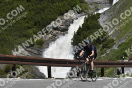 Photo #3238707 | 26-06-2023 11:02 | Passo Dello Stelvio - Waterfall curve BICYCLES