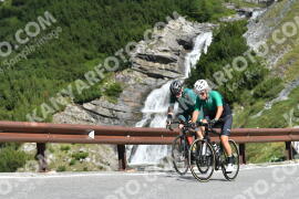 Photo #2412277 | 26-07-2022 10:17 | Passo Dello Stelvio - Waterfall curve BICYCLES