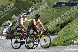 Photo #2168198 | 20-06-2022 09:31 | Passo Dello Stelvio - Waterfall BICYCLE riders