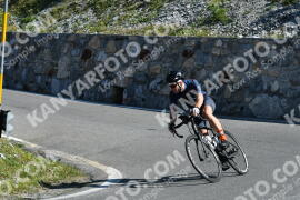 Photo #2368557 | 22-07-2022 10:04 | Passo Dello Stelvio - Waterfall curve BICYCLES