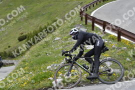 Photo #2129083 | 13-06-2022 13:21 | Passo Dello Stelvio - Waterfall curve BICYCLES