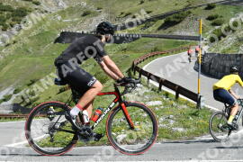 Photo #2145662 | 18-06-2022 10:11 | Passo Dello Stelvio - Waterfall curve BICYCLES