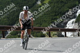 Photo #2356887 | 19-07-2022 15:31 | Passo Dello Stelvio - Waterfall curve BICYCLES