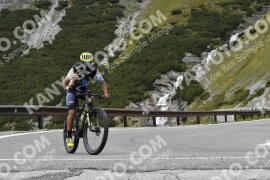 Photo #2785366 | 30-08-2022 12:54 | Passo Dello Stelvio - Waterfall curve BICYCLES