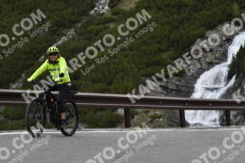 Fotó #3036855 | 03-06-2023 10:45 | Passo Dello Stelvio - Vízesés kanyar Bicajosok