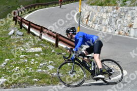 Photo #2309474 | 15-07-2022 14:50 | Passo Dello Stelvio - Waterfall curve BICYCLES