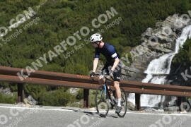 Photo #3349438 | 04-07-2023 10:15 | Passo Dello Stelvio - Waterfall curve BICYCLES