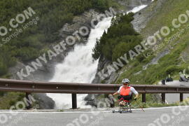 Photo #3268870 | 28-06-2023 12:39 | Passo Dello Stelvio - Waterfall curve