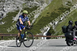 Photo #3225300 | 25-06-2023 09:40 | Passo Dello Stelvio - Waterfall curve BICYCLES