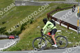 Fotó #2626599 | 13-08-2022 11:46 | Passo Dello Stelvio - Vízesés kanyar Bicajosok