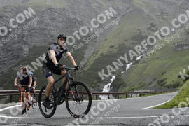 Photo #2129208 | 13-06-2022 09:55 | Passo Dello Stelvio - Waterfall BICYCLE riders