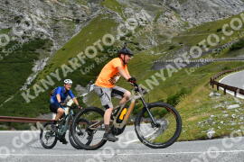 Foto #3925441 | 17-08-2023 10:09 | Passo Dello Stelvio - Waterfall Kehre BICYCLES