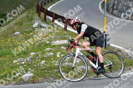 Photo #2364902 | 21-07-2022 12:00 | Passo Dello Stelvio - Waterfall curve BICYCLES