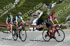 Photo #2183557 | 25-06-2022 09:31 | Passo Dello Stelvio - Waterfall curve BICYCLES