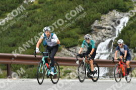 Photo #2689814 | 20-08-2022 11:09 | Passo Dello Stelvio - Waterfall curve BICYCLES