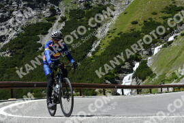 Foto #2254526 | 08-07-2022 14:35 | Passo Dello Stelvio - Waterfall Kehre BICYCLES