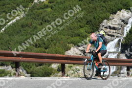 Photo #2503090 | 04-08-2022 10:35 | Passo Dello Stelvio - Waterfall curve BICYCLES