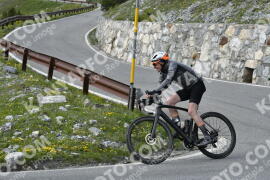 Photo #3163335 | 18-06-2023 16:50 | Passo Dello Stelvio - Waterfall curve BICYCLES