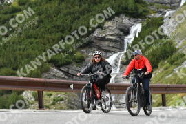 Photo #2691349 | 20-08-2022 15:50 | Passo Dello Stelvio - Waterfall curve BICYCLES