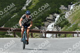 Photo #2379416 | 24-07-2022 13:37 | Passo Dello Stelvio - Waterfall curve BICYCLES