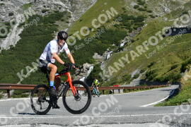 Fotó #2512695 | 05-08-2022 09:45 | Passo Dello Stelvio - Vízesés kanyar Bicajosok
