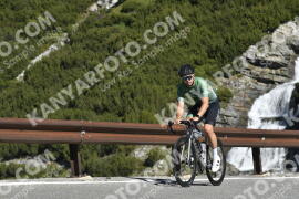 Photo #3225412 | 25-06-2023 09:46 | Passo Dello Stelvio - Waterfall curve BICYCLES