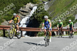 Photo #2183516 | 25-06-2022 09:29 | Passo Dello Stelvio - Waterfall curve BICYCLES