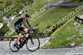 Photo #2202547 | 27-06-2022 10:35 | Passo Dello Stelvio - Waterfall curve BICYCLES