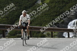 Fotó #3320107 | 02-07-2023 16:27 | Passo Dello Stelvio - Vízesés kanyar Bicajosok
