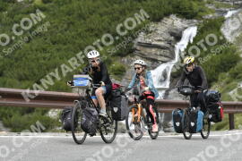 Fotó #3760622 | 08-08-2023 10:38 | Passo Dello Stelvio - Vízesés kanyar Bicajosok