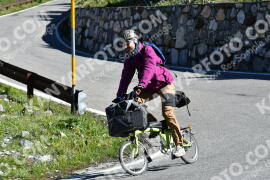 Photo #2183453 | 25-06-2022 09:25 | Passo Dello Stelvio - Waterfall curve BICYCLES