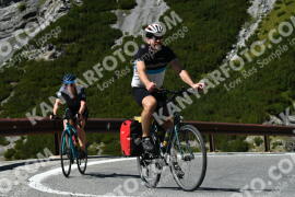 Photo #2713836 | 22-08-2022 13:34 | Passo Dello Stelvio - Waterfall curve BICYCLES