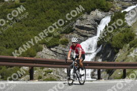 Photo #3103682 | 15-06-2023 10:55 | Passo Dello Stelvio - Waterfall curve BICYCLES