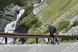Photo #3287303 | 29-06-2023 10:31 | Passo Dello Stelvio - Waterfall curve BICYCLES