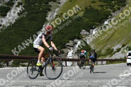Photo #2668185 | 16-08-2022 13:27 | Passo Dello Stelvio - Waterfall curve BICYCLES