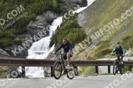 Photo #3052448 | 06-06-2023 15:55 | Passo Dello Stelvio - Waterfall curve BICYCLES