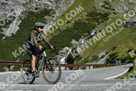 Photo #2621194 | 13-08-2022 10:11 | Passo Dello Stelvio - Waterfall curve BICYCLES