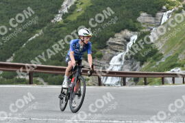 Photo #2360973 | 20-07-2022 12:12 | Passo Dello Stelvio - Waterfall curve BICYCLES