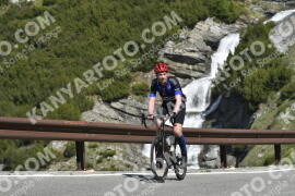 Photo #3171543 | 19-06-2023 10:28 | Passo Dello Stelvio - Waterfall curve BICYCLES