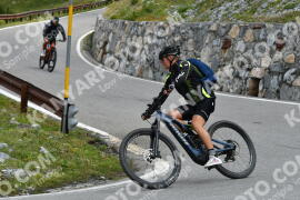 Photo #2410213 | 26-07-2022 11:37 | Passo Dello Stelvio - Waterfall curve BICYCLES