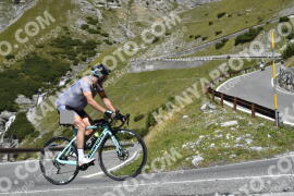 Photo #2743842 | 25-08-2022 12:20 | Passo Dello Stelvio - Waterfall curve BICYCLES